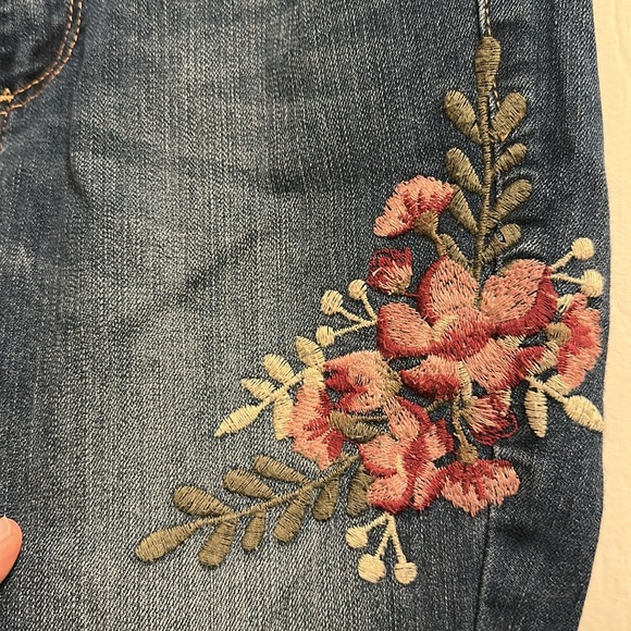Harper Blue Skinny Jeans with Floral Embroidery and Distressed Details - Picture 2 of 4